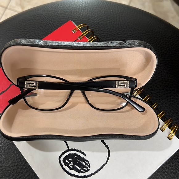 Versace “frames” - Picture 2 of 11